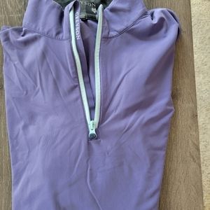 Mens Tate Greyson quarter zip. SZ. M